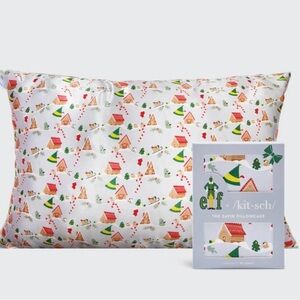 NWT Kitsch X elf collaboration, limited-edition satin standard pillow case
